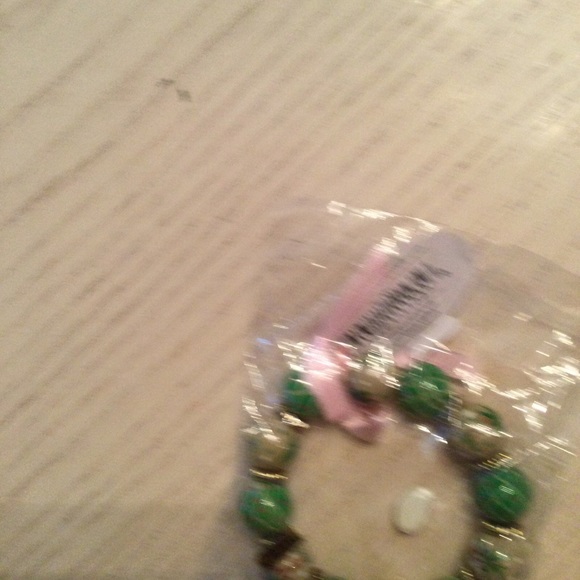 Lot of 8 Lilly Collection Bracelets - Picture 3 of 9